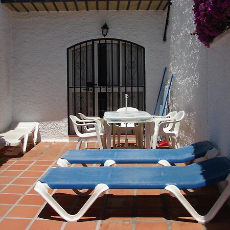 Pinos 11 Menyber Lägenhet Nerja Exteriör bild