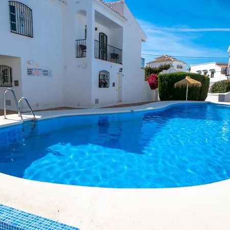 Pinos 11 Menyber Lägenhet Nerja Exteriör bild
