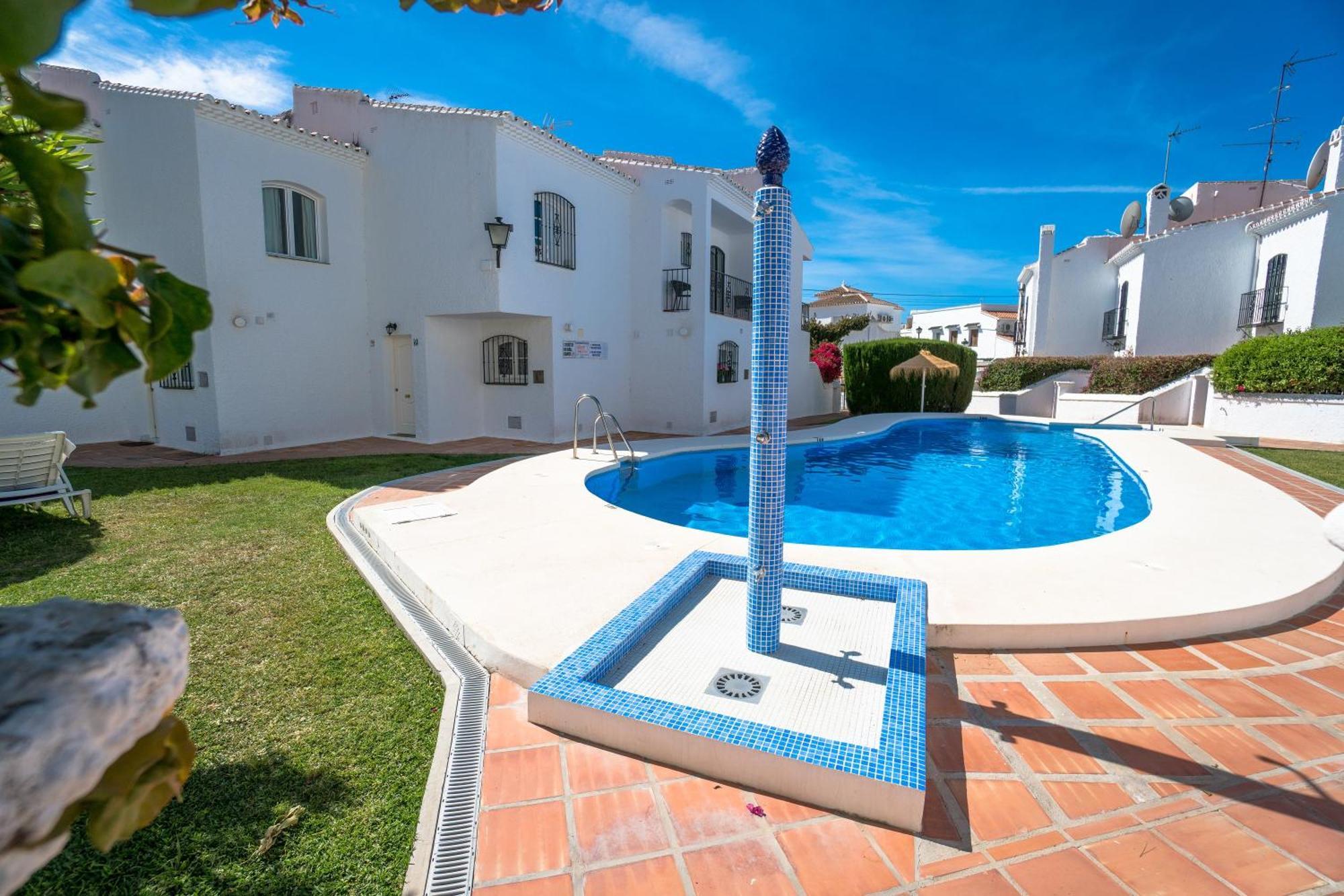 Pinos 11 Menyber Lägenhet Nerja Exteriör bild