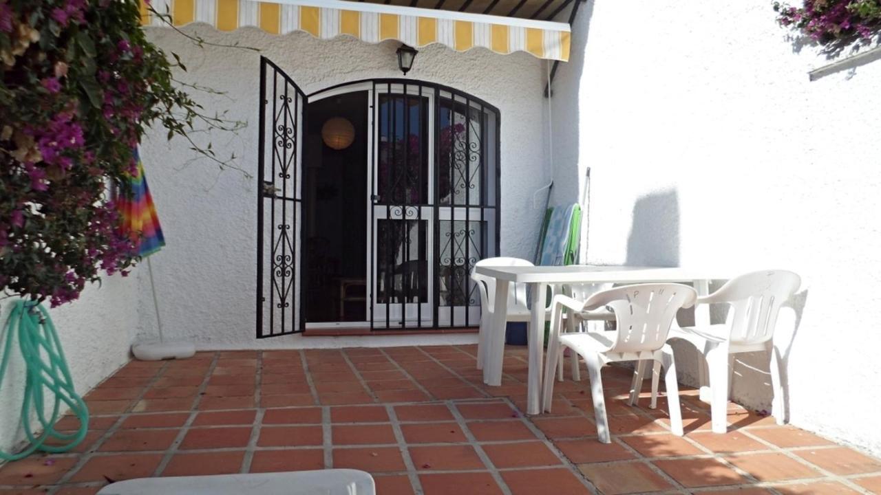Pinos 11 Menyber Lägenhet Nerja Exteriör bild